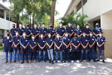 Estudiantes del Programa Empresa Centro especialidad de Mecánica Automotriz, CFP Don Bosco.