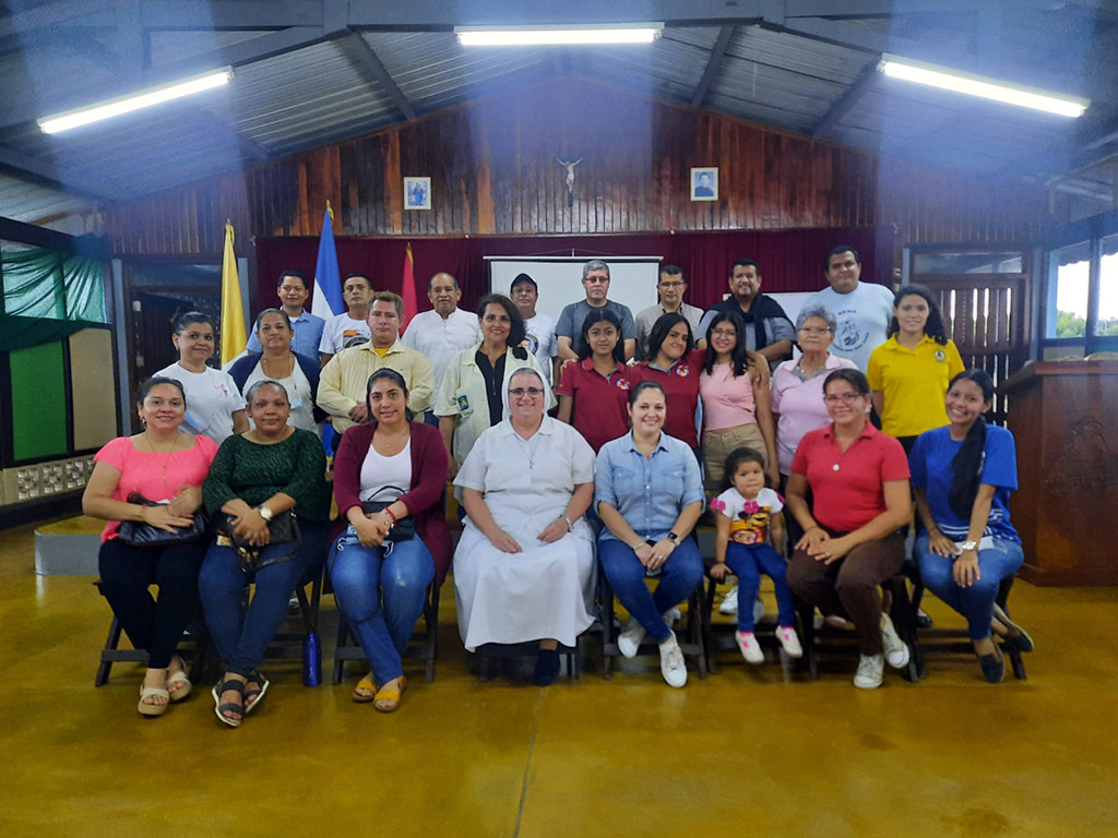 Miembros del consejo ampliado de Familia Salesiana en Nicaragua.