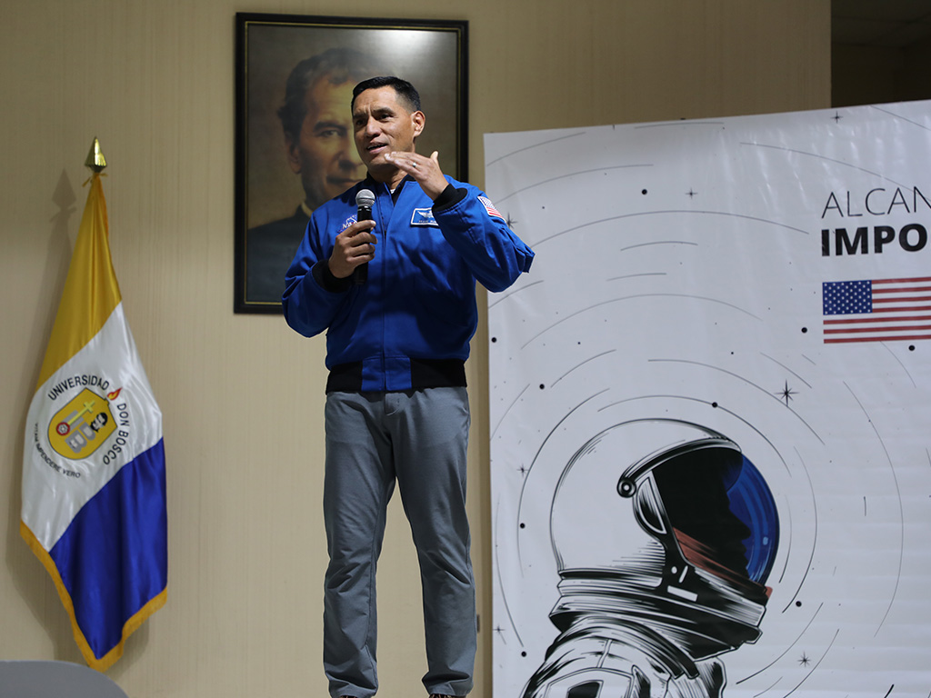 La visita del astronauta Frank Rubio a la Universidad Don Bosco dejó una huella profunda en la comunidad educativa y científica de El Salvador.
