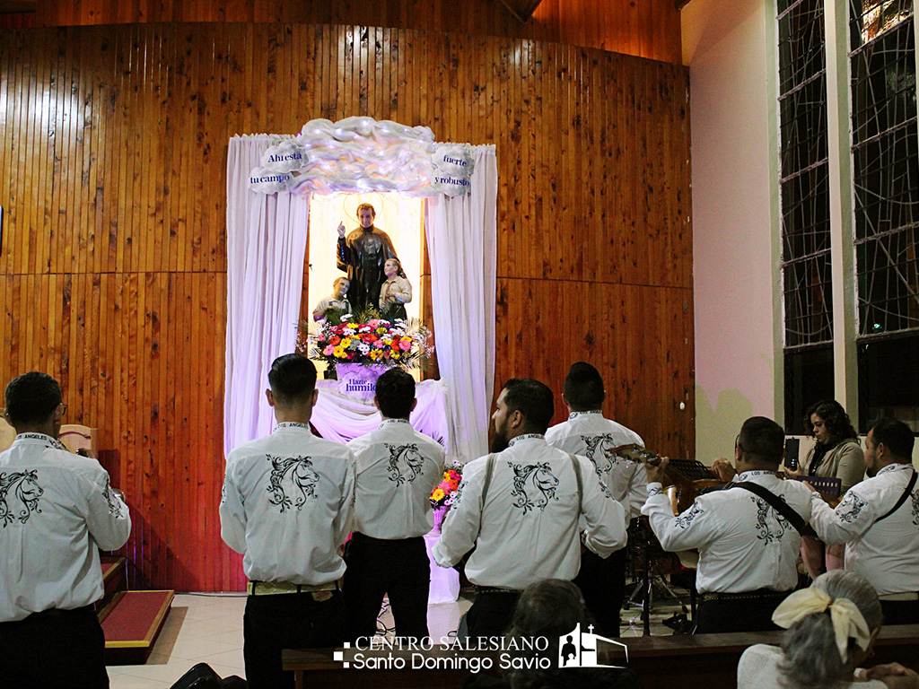 El Centro Salesiano Domingo Savio inició la novena de Don Bosco con diversas actividades.