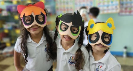 Con disfraces, juegos y mucha alegría, los más pequeños del Instituto Técnico Don Bosco celebraron la Semana de la Educación Inicial, fortaleciendo su desarrollo integral en un ambiente salesiano lleno de ternura y creatividad.