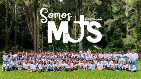Jóvenes del MJS de Guatemala viviendo la alegría del carisma salesiano.