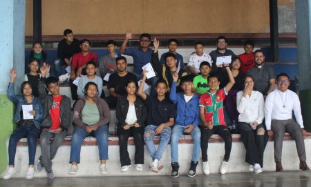 Adolescentes participantes del taller de liderazgo organizado por la Parroquia María Auxiliadora en Comayagüela.