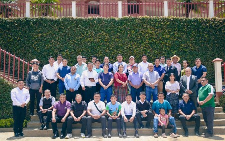 Exalumnos del Centro Don Bosco formalizan su compromiso salesiano con la firma legal como Asociación de la región norte de Guatemala. 
