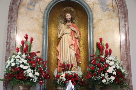 La solemnidad del Sagrado Corazón de Jesús deja una profunda huella en la comunidad de Basílica Don Bosco, recordando el llamado de amarse los unos a los otros como Él ha amado.