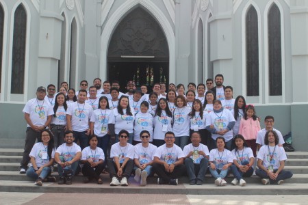 Los animadores de los oratorios salesianos de Guatemala reunidos en el Centro de Orientación Familiar (COFA) en Quetzaltenango.