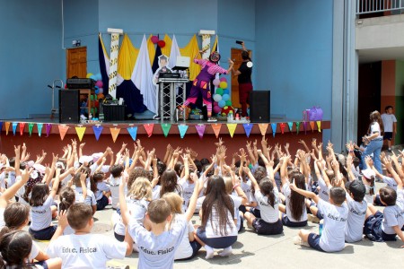 CEDES Don Bosco celebró el cumpleaños 209 de San Juan Bosco en un ambiente de alegría y diversión.