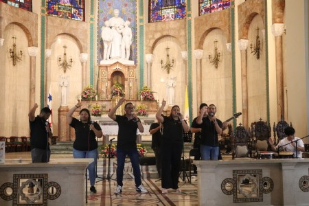 Estas actividades no solo fue una oportunidad para recordar la figura de Don Bosco, sino también para renovar el compromiso de seguir construyendo una sociedad basada en los valores de fe, educación y amor al prójimo, tal como él lo soñó.