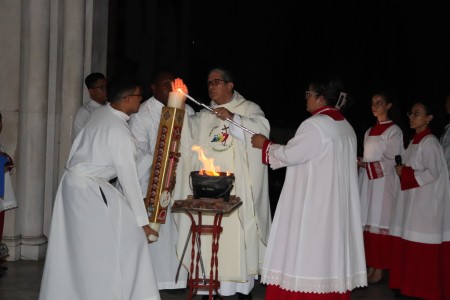 El Triduo Pascual es experiencia viva de comunión, fe y compromiso. En el marco del Año Santo Jubilar 2025, cada celebración se convirtió en una estación del alma para quienes, como Peregrinos de Esperanza, descubren en Cristo Resucitado el sentido de su caminar.