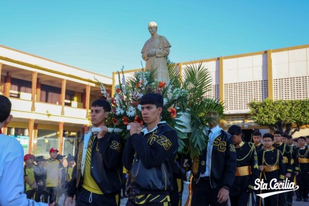 El entusiasmo y la energía de los estudiantes del Colegio Salesiano Santa Cecilia hicieron de la fiesta de Don Bosco un evento inolvidable, lleno de emoción, fe y salesianidad.