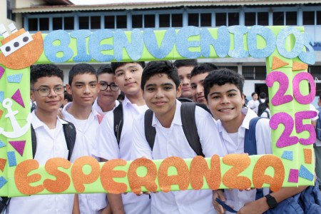 Estudiantes del Colegio Salesiano Don Bosco de Masaya inician el año escolar 2025 con alegría, motivados por el espíritu salesiano y el deseo de aprender.