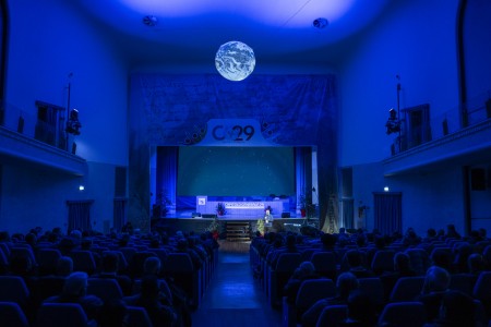 Las reflexiones del segundo día del CG29 fueron un llamado a los Delegados a asumir la responsabilidad de la misión salesiana, que no se limita a la educación, sino que apunta a la santidad y a la transformación de las vidas jóvenes. La vida comunitaria, vivida en fraternidad y en el compartir, se convierte en un signo profético que testimonia el amor de Dios.