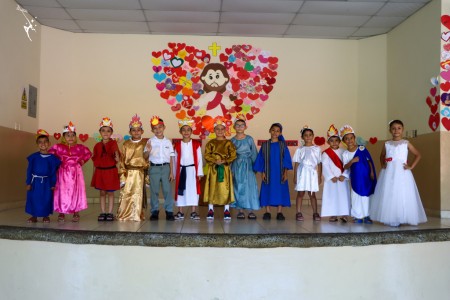 Estudiantes meditaron sobre los dones del Espíritu Santo durante la Semana Vocacional. 