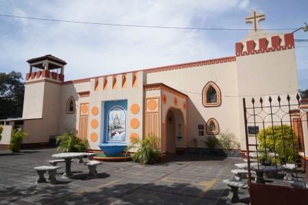  Esta remodelación es parte del proyecto de mejoras que la Parroquia El Espíritu Santo está impulsando con la ayuda de los feligreses y bienhechores.