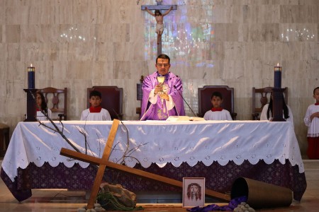 La comunidad de CEDES Don Bosco se reunió en oración para iniciar el camino de Cuaresma con espíritu de reflexión y conversión.