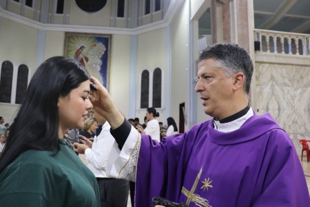 Con esta celebración, la Parroquia Salesiana María Auxiliadora Don Rúa da inicio a un camino de preparación espiritual que culminará en la Semana Santa, invitando a todos los fieles a fortalecer su fe y a renovar su compromiso cristiano.