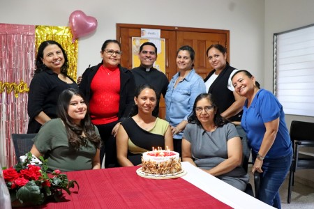 Las madres colaboradoras de la obra salesiana fueron celebradas con gratitud y alegría en la casa cural de Comayagüela.