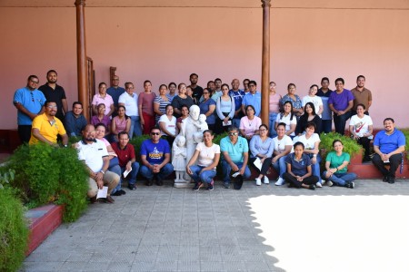 Docentes del Colegio Salesiano San Juan Bosco de Granada participan con fe y entusiasmo en la jornada espiritual jubilar, fortaleciendo su vocación de servicio al estilo de Don Bosco.
