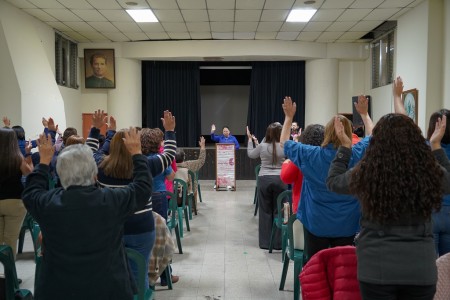 Miembros de los distintos grupos parroquiales retomaron sus reuniones semanales en la Parroquia El Esp&iacute;ritu Santo, fortaleciendo la vida pastoral y comunitaria.