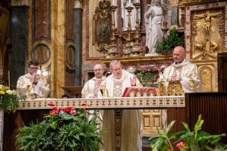 l Rector Mayor invita a los j&oacute;venes a mirar, escuchar, elegir y actuar, siguiendo el camino de Don Bosco.