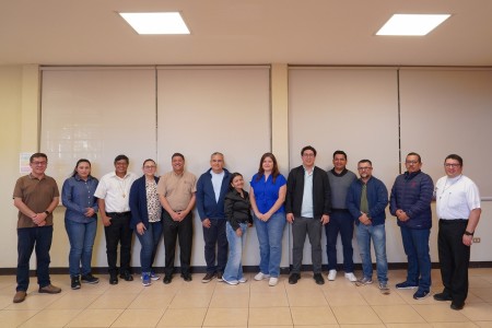 Participantes del encuentro del equipo integrado de la Opci&oacute;n Preferencial, reunidos en la Casa Inspectorial de Guatemala para fortalecer la comuni&oacute;n y la planificaci&oacute;n pastoral en la Inspector&iacute;a Divino Salvador.