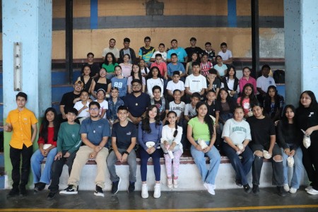 Monaguillos y ac&oacute;litos vivieron con alegr&iacute;a y fe su encuentro de Semana Santa en la parroquia Mar&iacute;a Auxiliadora.