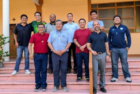 Los novicios de las Inspectorías de México-Guadalajara, Centroamérica y Antillas participaron en los Ejercicios Espirituales de inicio de año formativo en el Noviciado Interinspectorial Sagrado Corazón de Jesús, en Coacalco, México.