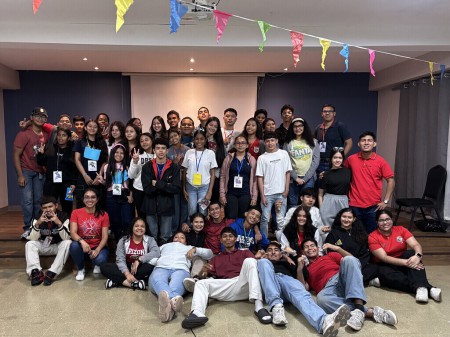 Este Fin De Semana fue esencial para preparar a los participantes de futuros encuentros, consolidando valores de liderazgo, solidaridad y espiritualidad, y asegurando que cada joven pueda vivir plenamente la misión y el carisma de Don Bosco en su vida diaria.
