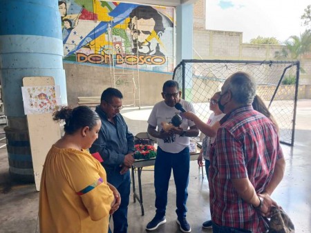 Participantes viven una jornada de silencio, oraci&oacute;n y esperanza.