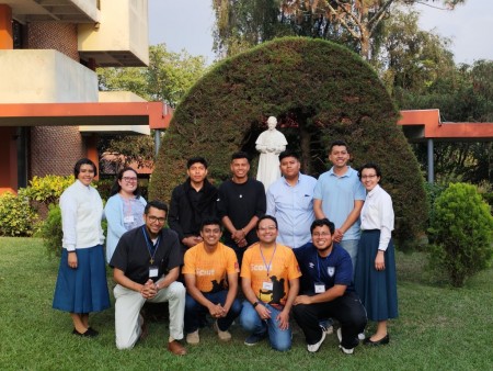 Con alegría y espíritu vocacional, los participantes vivieron un día en el prenoviciado salesiano, acercándose a la vida y misión de los formandos.