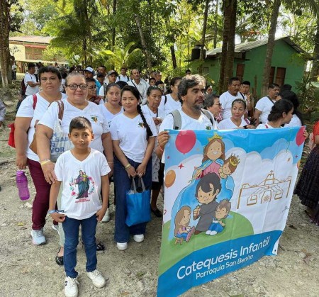 Catequistas del Vicariato Apostólico de Petén vivieron con alegría y fe la celebración jubilar en Sayaxché.