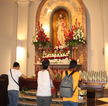 Esta festividad ofrece un recordatorio sobre la importancia de abrir el corazón a los demás con amor y humildad, siguiendo el ejemplo de Cristo e inspirando a vivir con mayor plenitud el Evangelio del amor y del servicio.
