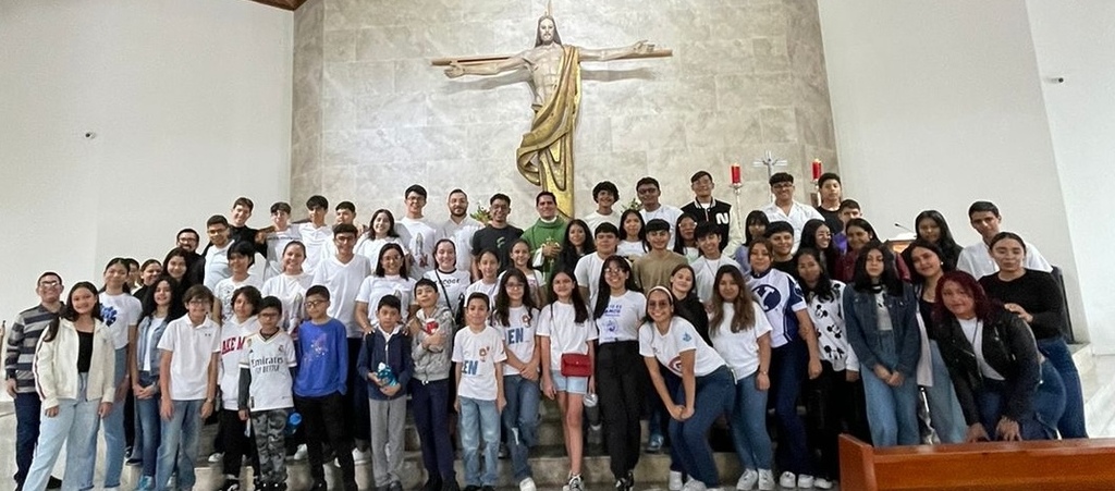 óvenes del Movimiento Juvenil Salesiano participando en actividades de integración durante el primer encuentro regional en Tegucigalpa. 