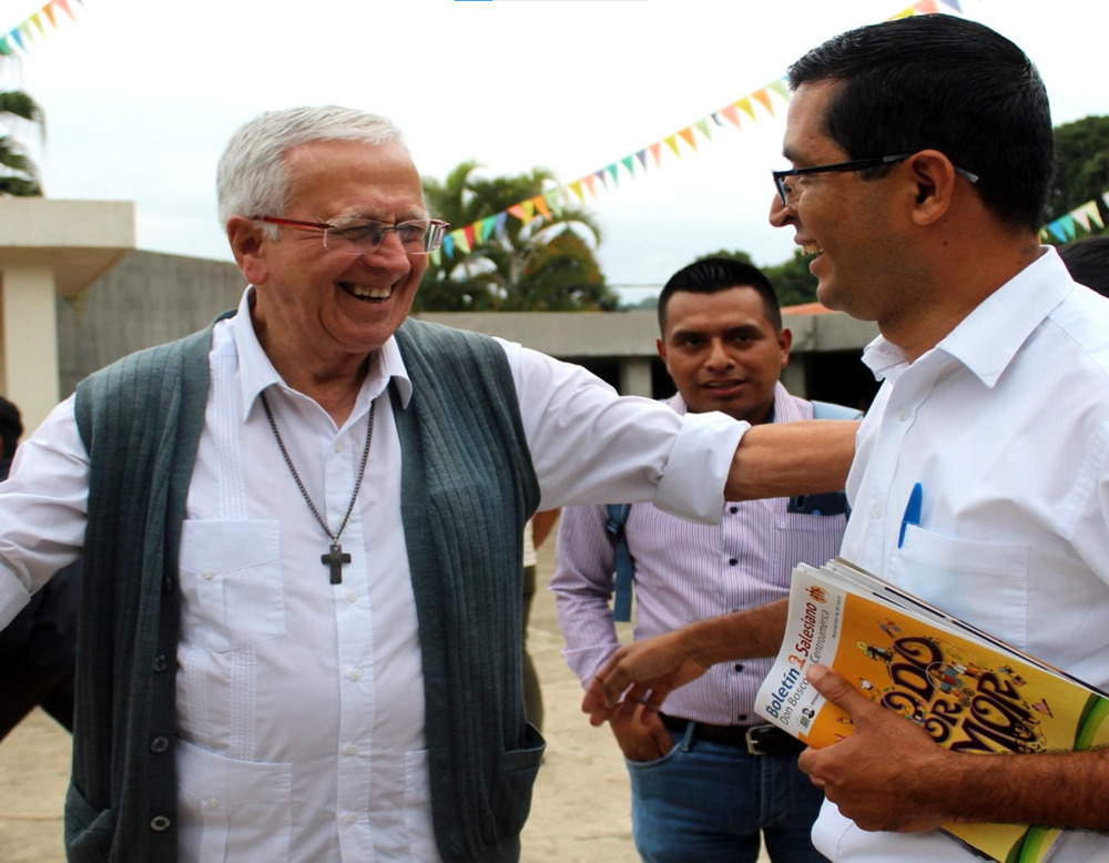 Aníbal Juárez, exalumno del  Centro Don Bosco de San Pedro Carchá impulsa la educación en Alta Verapaz.