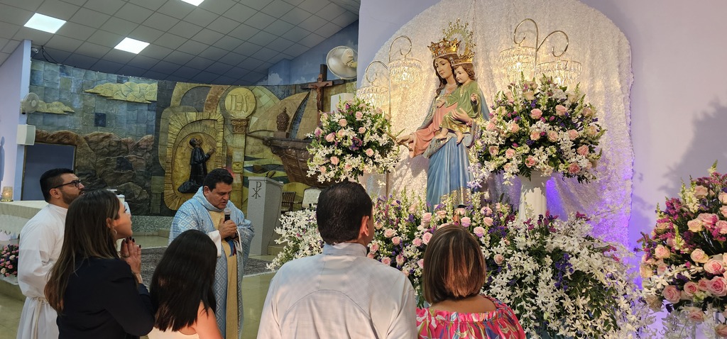 La celebración de la solemnidad de María Auxiliadora es una tradición en Panamá que refuerza los lazos de la comunidad salesiana y mantiene viva la herencia espiritual de Don Bosco.