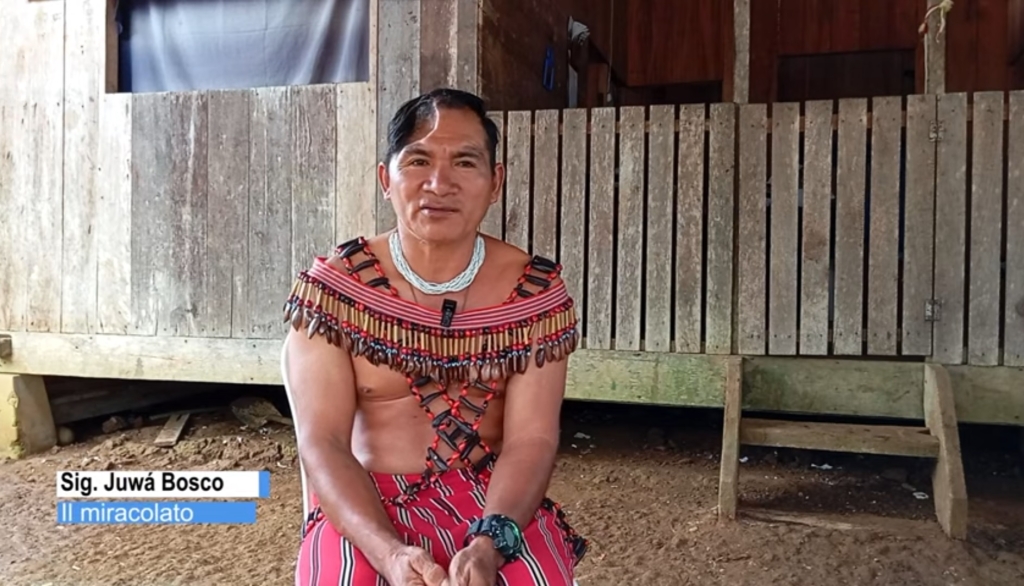 Tras un accidente que lo dejó al borde de la muerte, Juwà Bosco recobró el habla y la movilidad después de soñar con la hermana María Troncatti. Su recuperación, reconocida oficialmente como milagrosa, abrió el camino para que la religiosa sea canonizada el próximo 19 de octubre de 2025.