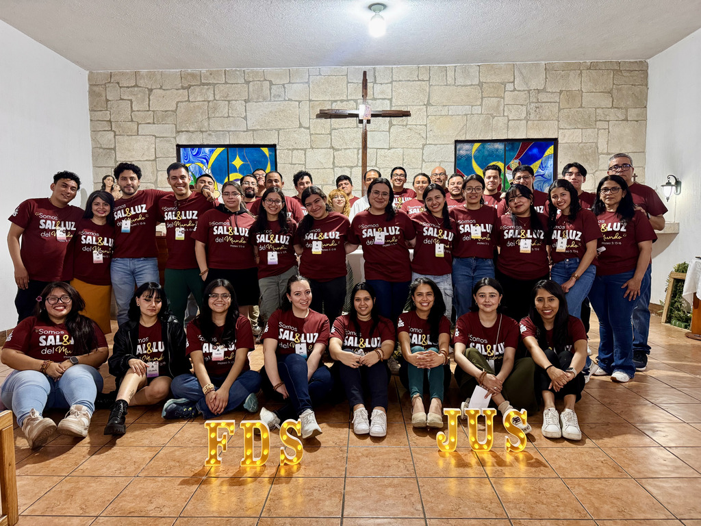 J&oacute;venes del grupo JUS durante el retiro FDS #1, vivido en un ambiente de fe, fraternidad y alegr&iacute;a.